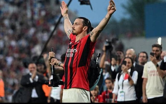 ピッチにド派手登場のイブラ、ドレッシングルームでも熱弁で大盛り上げ　「イタリアはミランのもの！」 