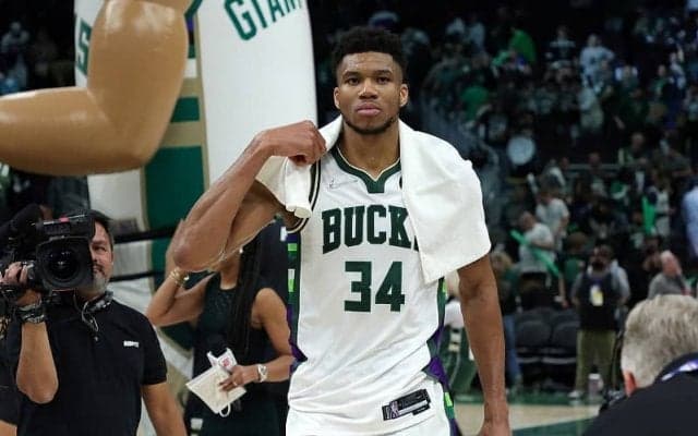 アデトクンボが唯一の満票、ファーストチームはいずれも27歳以下／オールNBAチーム