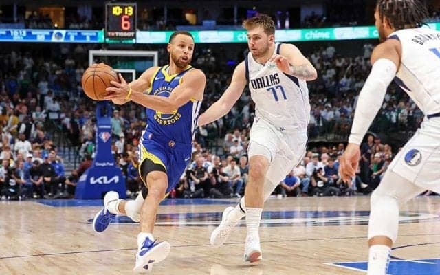 NBAプレーオフのフリースローで“1000球に1度”の奇跡　米笑撃「審判さえ困惑してる」