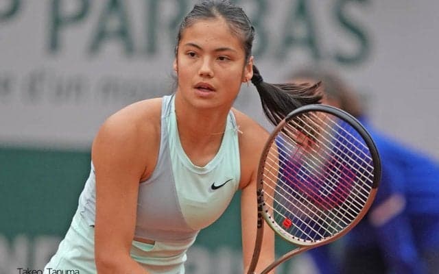 US女王ラドゥカヌが逆転負けで2回戦敗退。サスノビッチにテンポの良いテニスを出せず[全仏オープン]