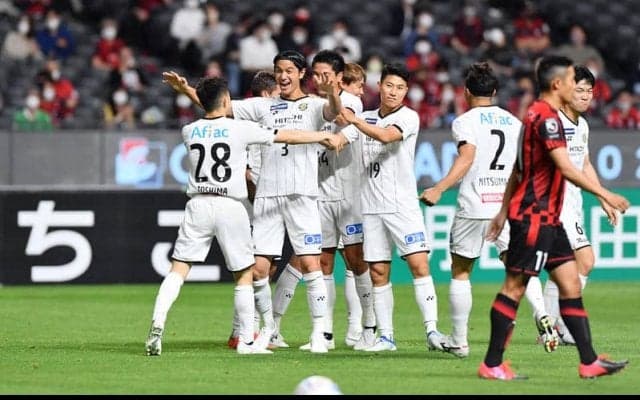 序盤で1人退場の札幌に柏が柏が猛攻！ 大量6ゴール試合ぶり白星で【明治安田J1第15節】