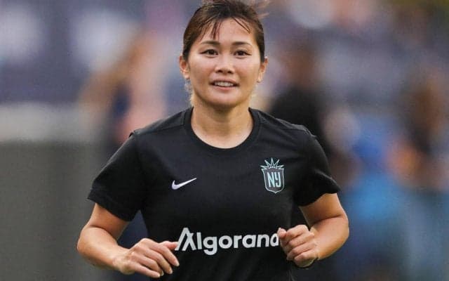 なでしこ川澄奈穂美がニューヨークの観光名所を訪問も…見どころは自身の足元「ソックス焼け」