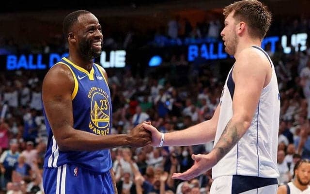 NBAで審判さえも困った奇跡のフリースロー　米メディア仰天「コート上の全員困惑」