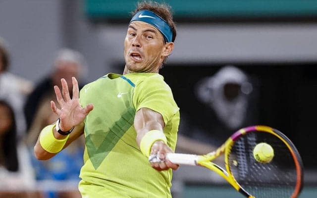 ナダルが地元フランス選手を下し3回戦進出。フェデラー、ジョコビッチに次ぐグランドスラム通算300勝目も達成[全仏オープン]