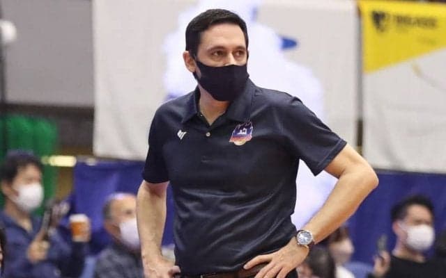 青森ワッツ、今季途中就任したフェルナンド・カレロ・ヒルHCとの契約満了を発表
