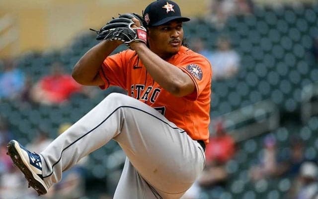 【MLB】大谷翔平も苦笑いの「ゆりかご投法」　“完コピ少年”登板にファン歓喜「可愛すぎる」