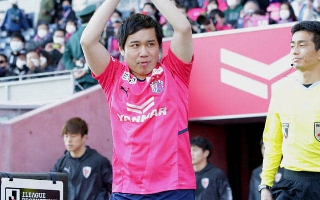 「ジ、ジ、ジ、ジーコと写真撮れたー！！」霜降り明星・せいやが“サッカーの神様”との2ショットに大興奮！