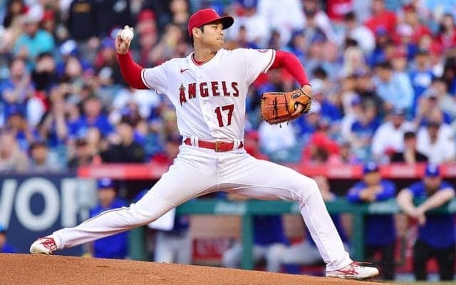 大谷翔平、登板中に“誘導係”になった珍事が40万再生　米興味「彼はユーモアの塊だ」