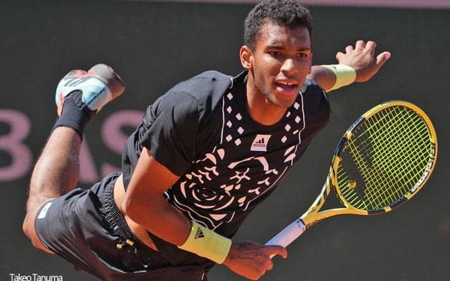 オジェ・アリアシム、全仏で初の3回戦進出。拮抗した展開の中、クライノビッチにストレート勝利[全仏オープン]