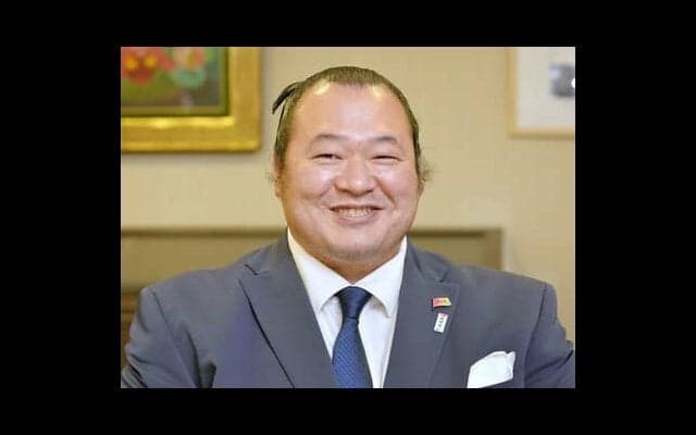 豊ノ島が明かす幕下転落、無給生活、それでも妻は「やめさせない！」。笑顔で振り返る波瀾万丈の相撲人生