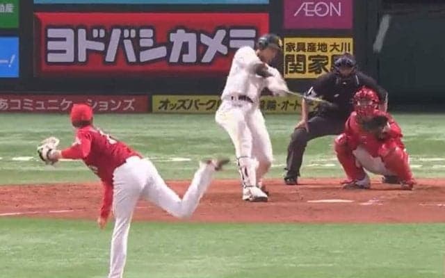 鷹・渡邉陸、プロ初本塁打から2打席連発！　初スタメンで1号3ラン→2号ソロの大暴れ