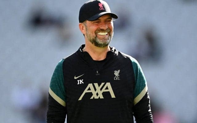 CL決勝前にパブでくつろぐクロップ監督、相席はリバプールOBジェラード「最高の写真」