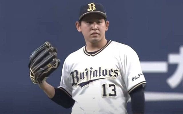 打者と捕手が目合わせ呆然…　オリ・宮城の消える“珍”魔球は「ジワジワくる」