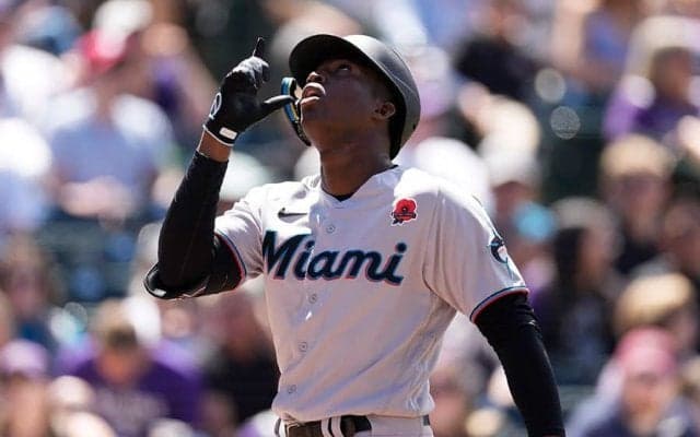 【MLB】今季最長151m超特大弾が「ボンズの領域」　同僚ペッコリの「モンスターショット」