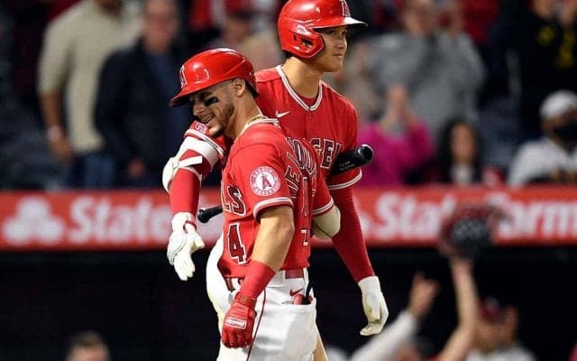 【MLB】エンゼルス、イカ風ファッションでニューヨークへ　大谷翔平はブラックで身を包むも…