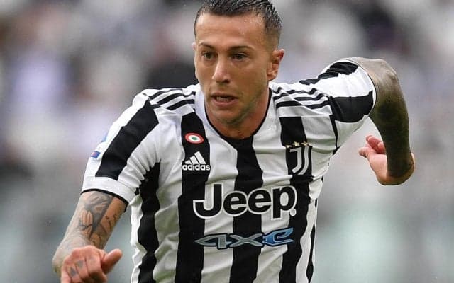 引く手数多のベルナルデスキ、無念のユーベ退団もセリエA上位3クラブが揃って獲得に名乗りを挙げる