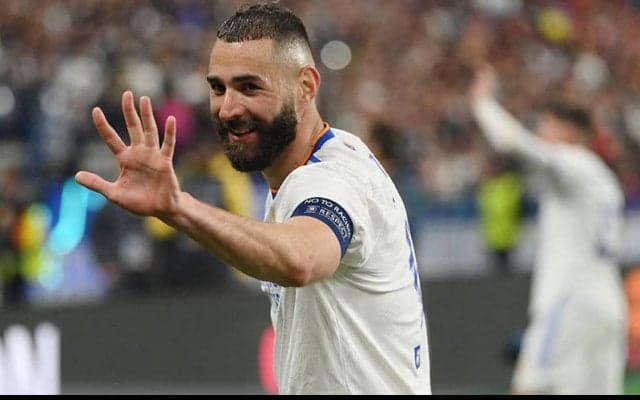 ベンゼマがCL最優秀選手に輝く！ ベストイレブンにはファイナリストから4選手ずつ