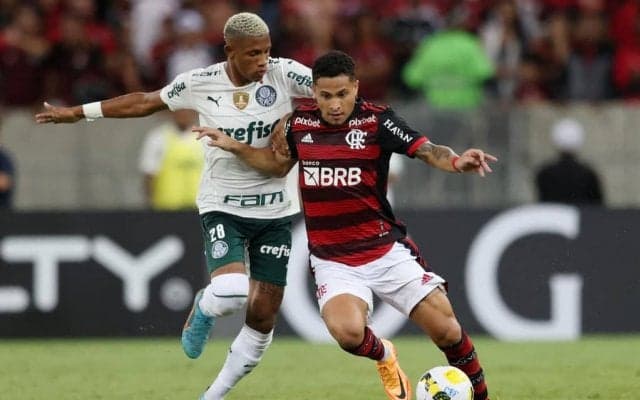 CL優勝ゴールのレアル・ヴィニシウスを輩出したブラジル名門の新たな宝石！Aマドリード、マンチェスターUが狙う「ボール泥棒」異名の21歳新星ボランチ