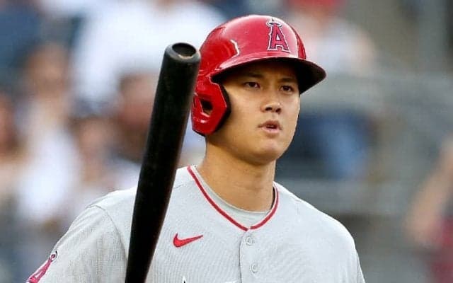 “疑惑”のストライク判定に大谷翔平も不満顔。敵ファン同情「あれは低すぎる」