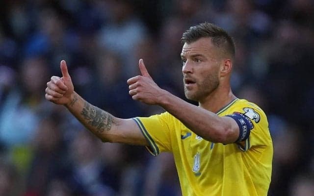 戦禍のウクライナ代表｢このゴールは凄い｣！背番号7が決めた衝撃のループ弾でW杯出場に王手！スコットランド代表から奪った先制弾