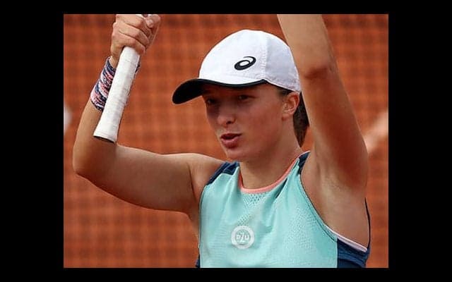  シフィオンテク 全仏決勝進出 