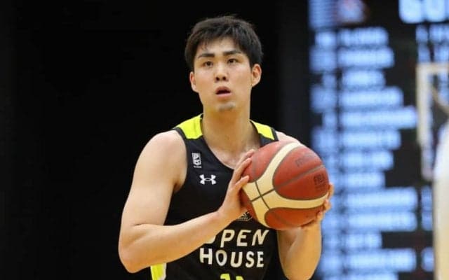 群馬が日本代表の野本建吾と契約継続…今季54試合で平均2.3得点をマーク