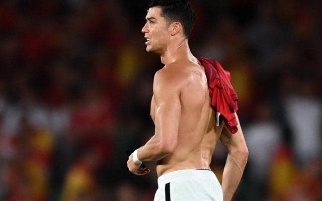 「クオリティとはなんの関係もない」C・ロナウドがベンチスタートの理由は？ ポルトガル代表監督が明かす「最善の解決策」