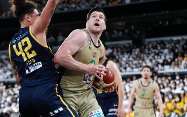 琉球がジャック・クーリーと契約継続…今季51試合の出場で平均ダブルダブルの活躍