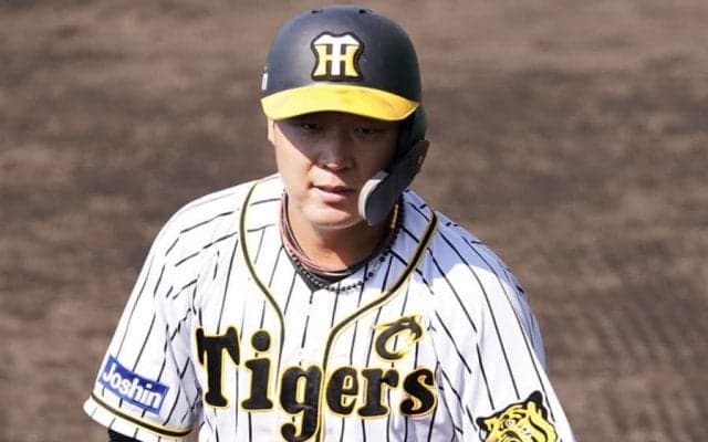 阪神・大山悠輔が1試合3本塁打…全てソロで3打数連続、5年連続2桁アーチも達成