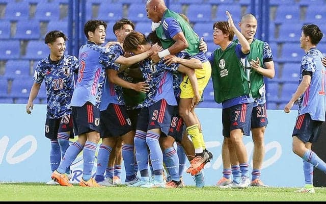 U-21日本代表がUAEとの接戦制して白星発進!　GK鈴木彩艶のPKストップ直後に細谷真大が決勝点！《AFC U-23アジアカップ》