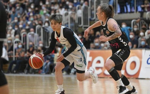 安間志織インタビュー - ブンデスリーガに残した小さな巨人の足跡（1）