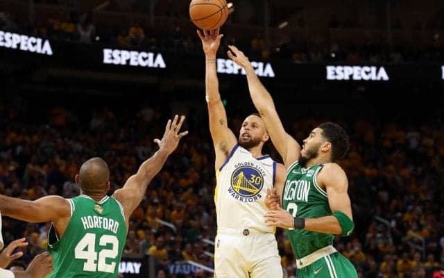 ファイナル初戦で逆転負けを喫したカリー「僕らはこの逆境に対処できると信じている」