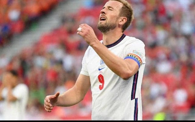 ショボスライのPK弾に沈んだイングランドが痛恨の黒星スタート…《UEFAネーションズリーグ》