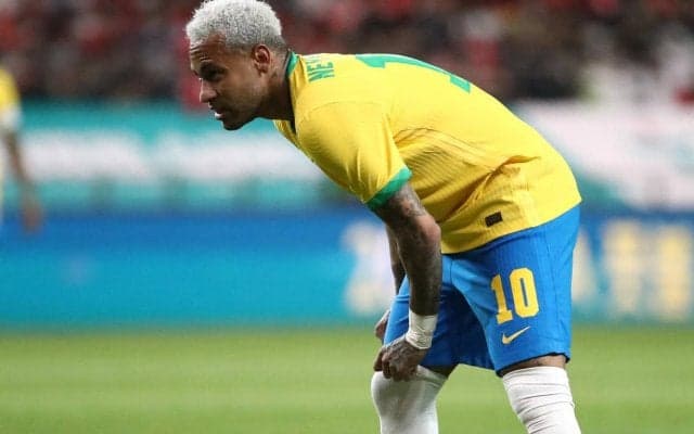 負傷が心配されるネイマールの右足が公開、内出血や変色も…日本戦への影響は