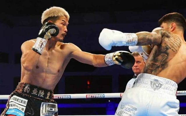 尾川堅一からベルト奪った勝者　試合後の紳士的行動に海外称賛「一流の振る舞いだ」