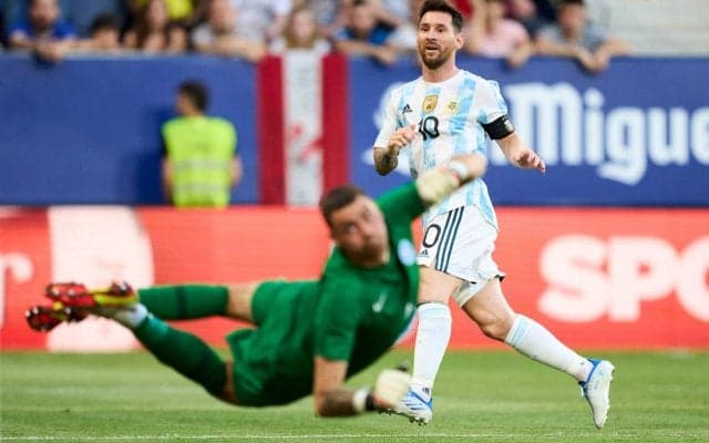 「これ以上ない」圧巻の1試合5ゴールを決めたメッシがシーズン終了を報告「数日間は休んで、すぐに戻ってくる」