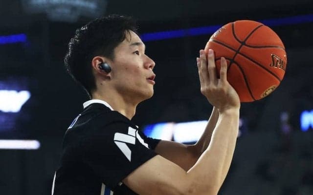 オフシーズンの馬場雄大が駒沢公園に登場…子どもたちとの1on1や豪快ダンクも披露