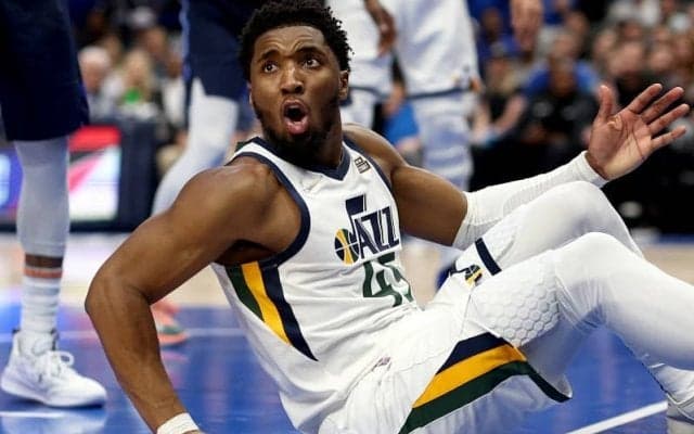 NBAデビュー時から指導を受けてきたスナイダーHCの退団にエースのミッチェルが落胆？