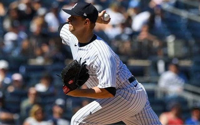 【MLB】「魔球過ぎて」明らかストライクを“誤審”　捕手も捕れない一球が「これ最強やな」
