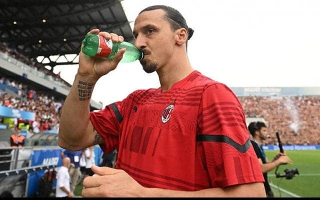 イブラヒモビッチ、ミランと近く交渉…減俸も受け入れか