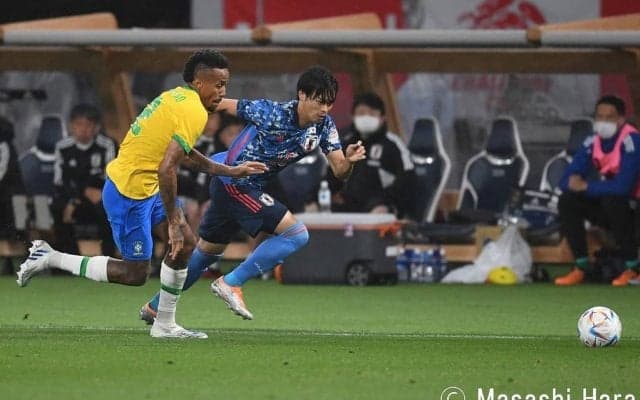 「三笘薫はブラジルを意識しすぎていた」「絶対に避けなくてはいけない危険すぎるプレー」【日本代表「最強ブラジル代表戦」後の激論】(3)