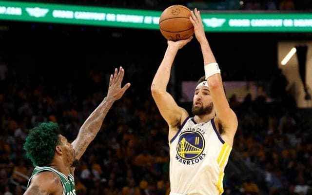 ショット不振のクレイ・トンプソンが『YouTube』でチェックしたのは自身が爆発した“Game 6 Klay”