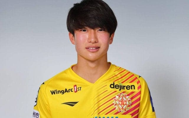 北九州の高卒ルーキーMF平原隆暉が右足関節外側じん帯損傷で全治約6週間