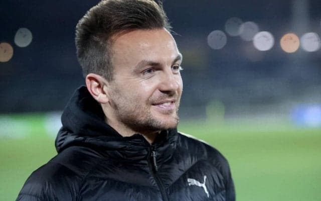 アウグスブルクが38歳の青年指揮官を招へい！ ドルトムントⅡで結果残したマーセン監督が指揮