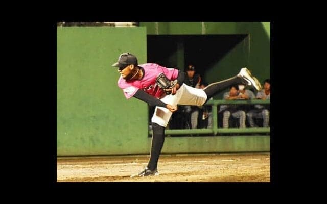 BC茨城の155キロ右腕・ペレズとは何者だ？　４年のブランクを経て日本にやってきたドミニカ出身の29歳にNPBスカウトも注目