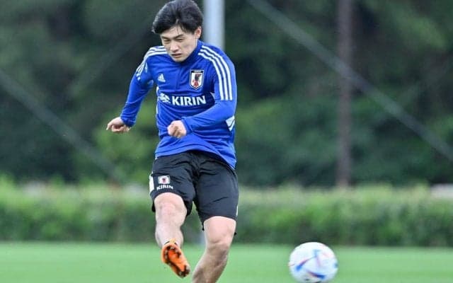 日本代表FPで唯一「未出場」の上田綺世が「居残りシュート練習」！見せたい「ガーナ戦で先発起用」と「“価値”を示す理不尽ゴール」