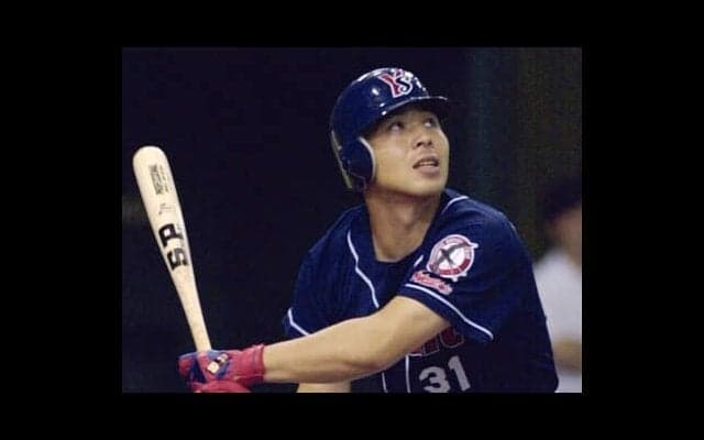 真中満が選ぶ現役時代の “最恐ピッチャー５人” 。「『来たっ！』と思って振る。でも、バットの軌道はボールの下なんです」