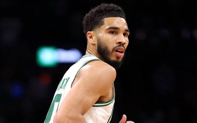 第4戦を前に『ESPN』のインタビューに応じたテイタム…母や息子との関係を語る