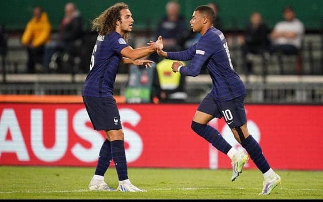 終盤のムバッペ弾で追いついたフランスがオーストリアにドロー、3戦未勝利スタート《UEFAネーションズリーグ》