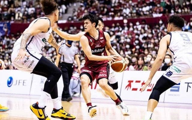 「1プレーに覚悟があるか」　2季連続CS4強で涙、川崎HCが語る宇都宮との差とは